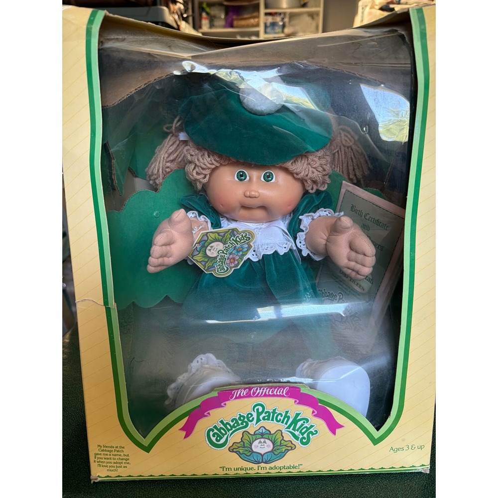 Vintage 1983 Coleco Cabbage Patch‎ Kids Lori Eileen Green Velvet Dress Box 3900